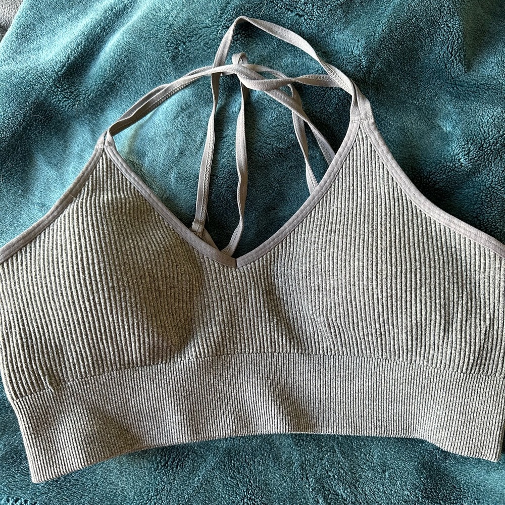 Aerie strappy sports bra with removable padding